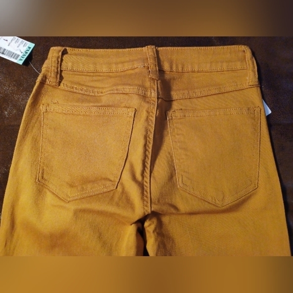 PAPAYA NWT SIZE 1 MID RISE - Picture 6 of 8